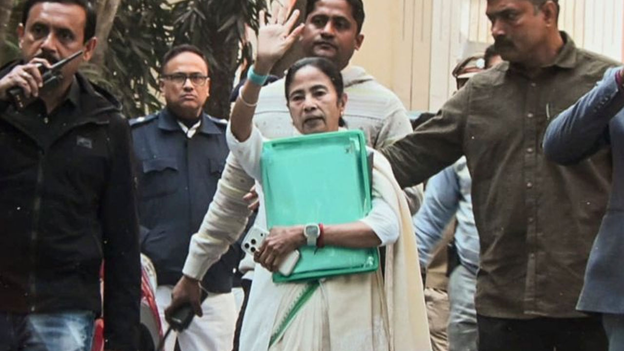 Enforcement Directorate: ఐ-ప్యాక్ కీల‌క ఆధారాలు తీసుకెళ్లిన మ‌మ‌తా బెన‌ర్జీ: ఈడీ ఆరోప‌ణ‌