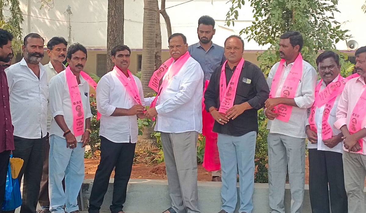 Dasari Manohar Reddy | బీఆర్ఎస్ తోనే అన్ని వర్గాలకు లబ్ధి.. పెద్దపల్లి మాజీ ఎమ్మెల్యే దాసరి మనోహర్ రెడ్డి