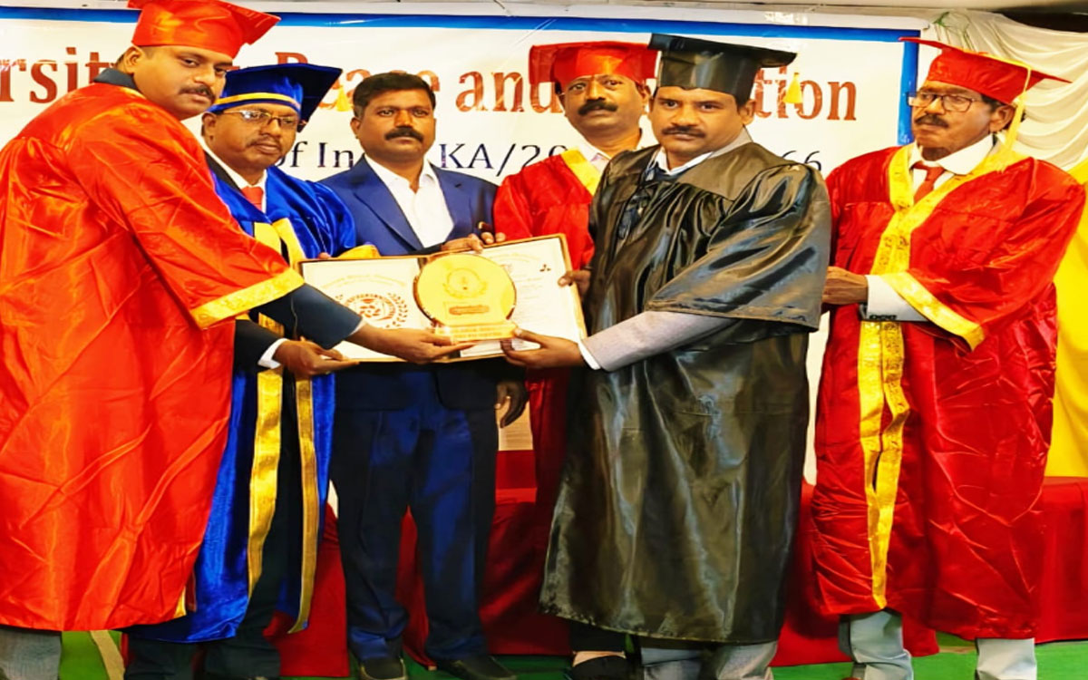 Nalgonda : మ‌ర్రెడ్డి శ్రీ‌నివాస్‌రెడ్డికి డాక్ట‌రేట్ ప్ర‌దానం