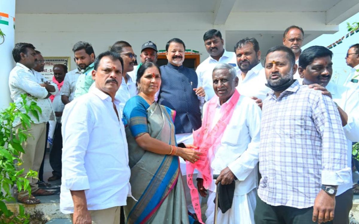 Medak : ‘మెదక్ బల్దియాపై ఎగిరేది బీఆర్ఎస్ జెండానే’