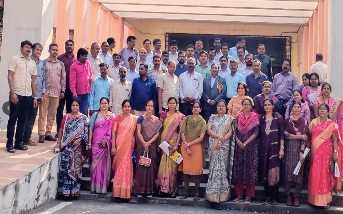 Ramagiri : ఎన్ఎస్ఎస్‌తో సామాజిక స్పృహ : ఎంజీయూ రిజిస్ట్రార్ ప్రొ.అల్వాల రవి