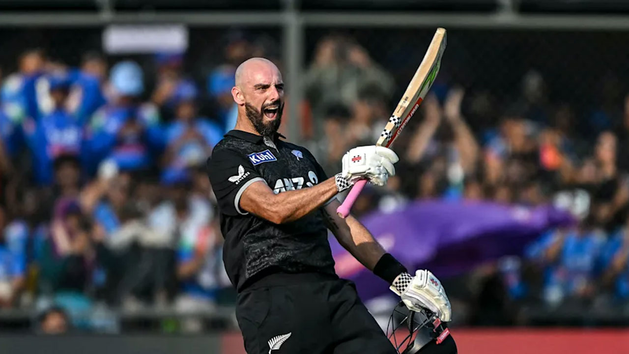 Daryl Mitchell: కోహ్లీని వెన‌క్కి నెట్టేసిన కివీస్ బ్యాట‌ర్ .. ఐసీసీ ర్యాంకింగ్స్‌లో మిచెల్ టాప్