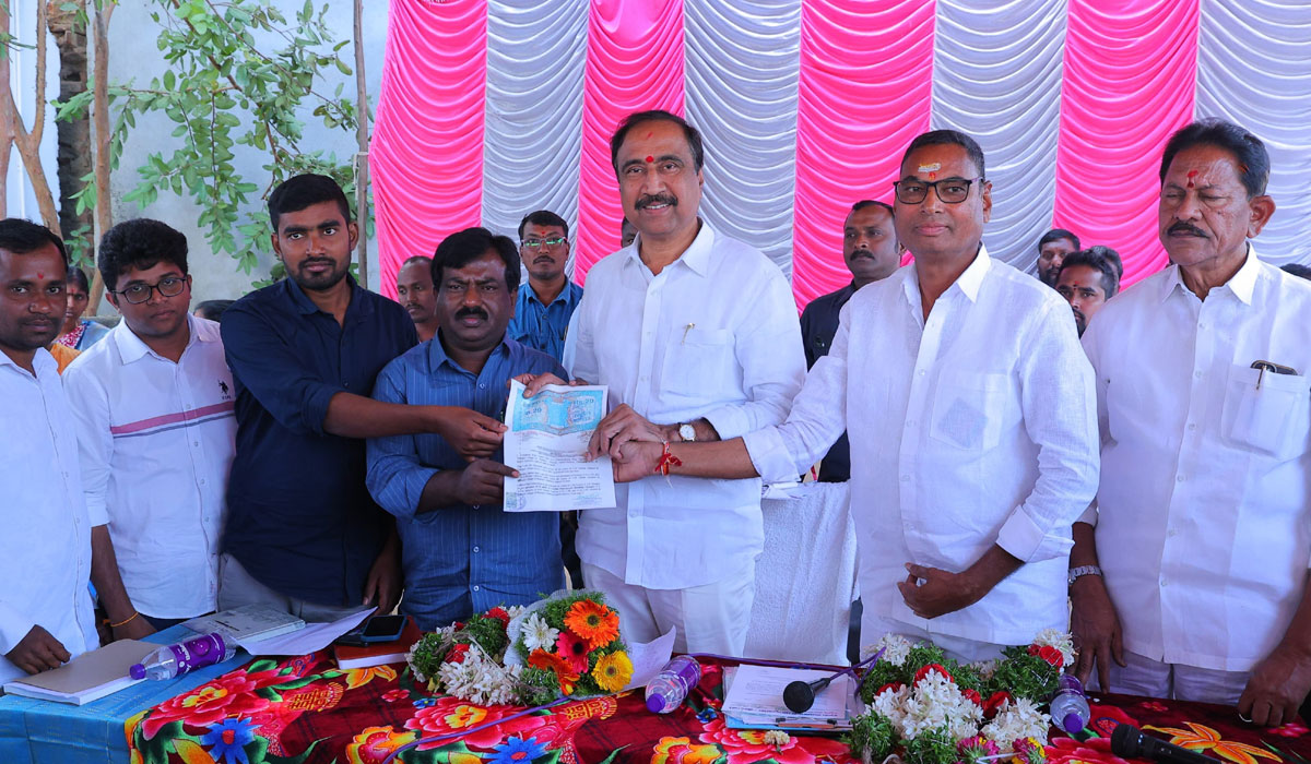 MLA Dr. Sanjay Kumar | గ్రామాల్లో మౌలిక వసతుల కల్పనకు కృషి.. జగిత్యాల ఎమ్మెల్యే డాక్టర్ సంజయ్ కుమార్