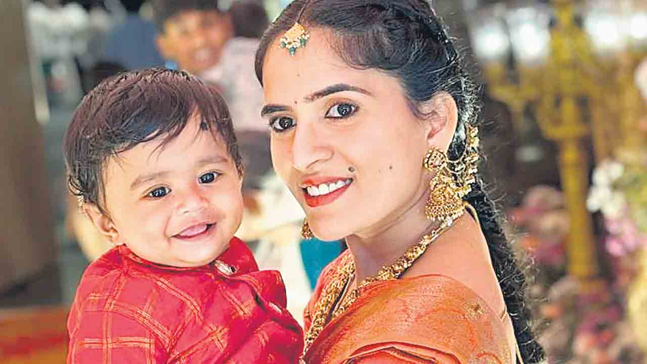 కొడుక్కి విషమిచ్చి తల్లి బలవన్మరణం