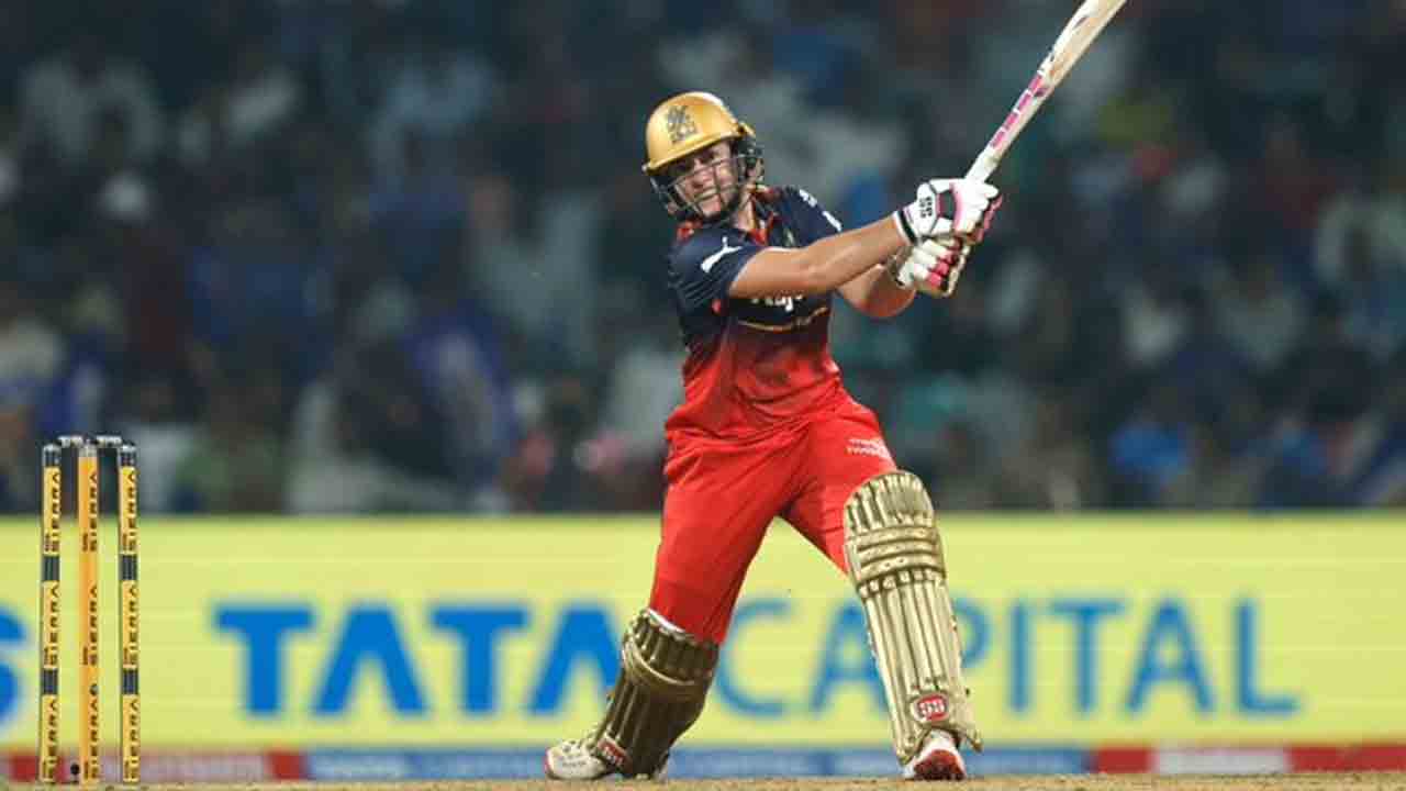 MIW vs RCBW | డీక్లెర్క్ సిక్సర్ల మోత.. ఉత్కంఠ విజయంతో బోణీ కొట్టిన ఆర్సీబీ ..!