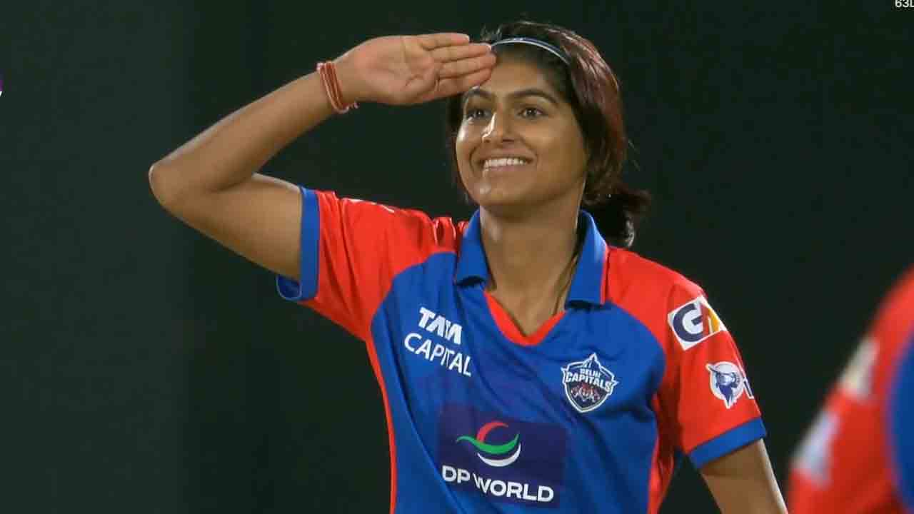 DCW vs MIW | ఓపెనర్లు క్లీన్‌బౌల్డ్.. ఆ ఇద్దరు నిలబడితే ఢిల్లీ బౌలర్లకు చుక్కలే..!