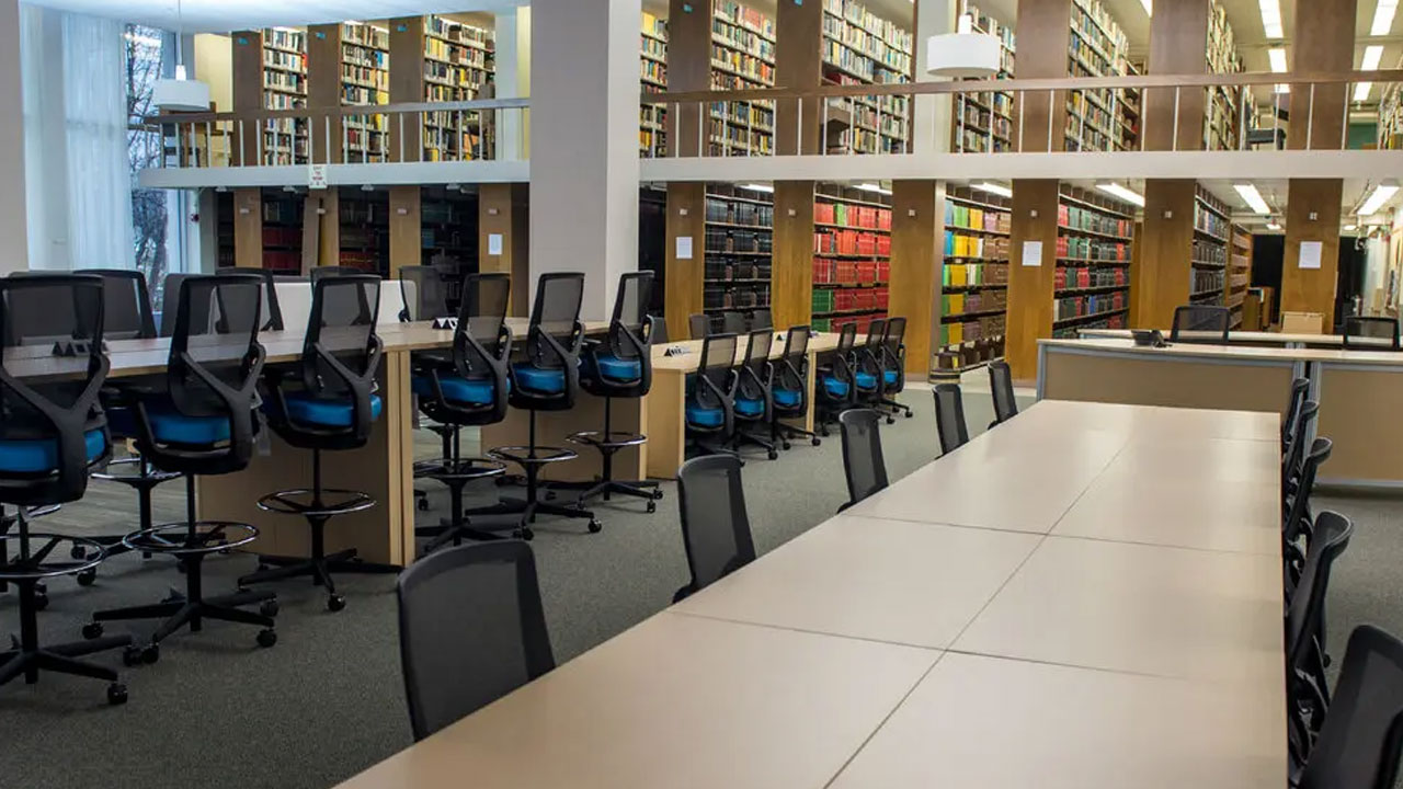 NASA Library: అతిపెద్ద నాసా లైబ్ర‌రీ మూసివేత‌.. డోనాల్డ్ ట్రంప్‌పై విమ‌ర్శ‌లు