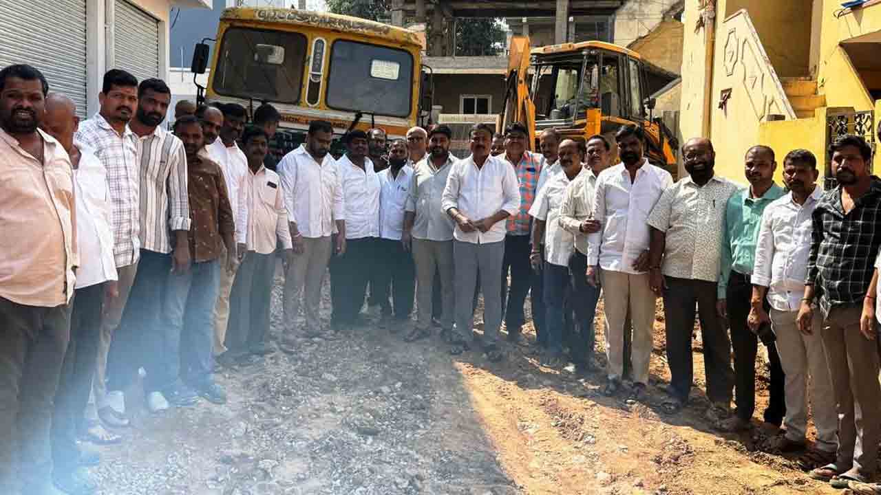 ఉప్పల్‌ను అన్ని రంగాలలో అభివృద్ధి చేసేందుకు ఎమ్మెల్యే లక్ష్మారెడ్డి కృషి : నేమూరి మహేశ్‌గౌడ్‌