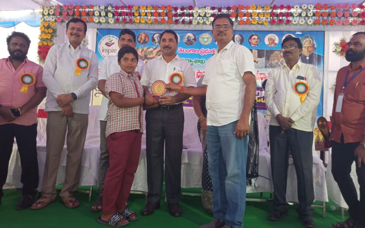 Ramagiri : సమాజ హితానికి పరిశోధనలు దోహదం చేయాలి : డీఈఓ భిక్షపతి