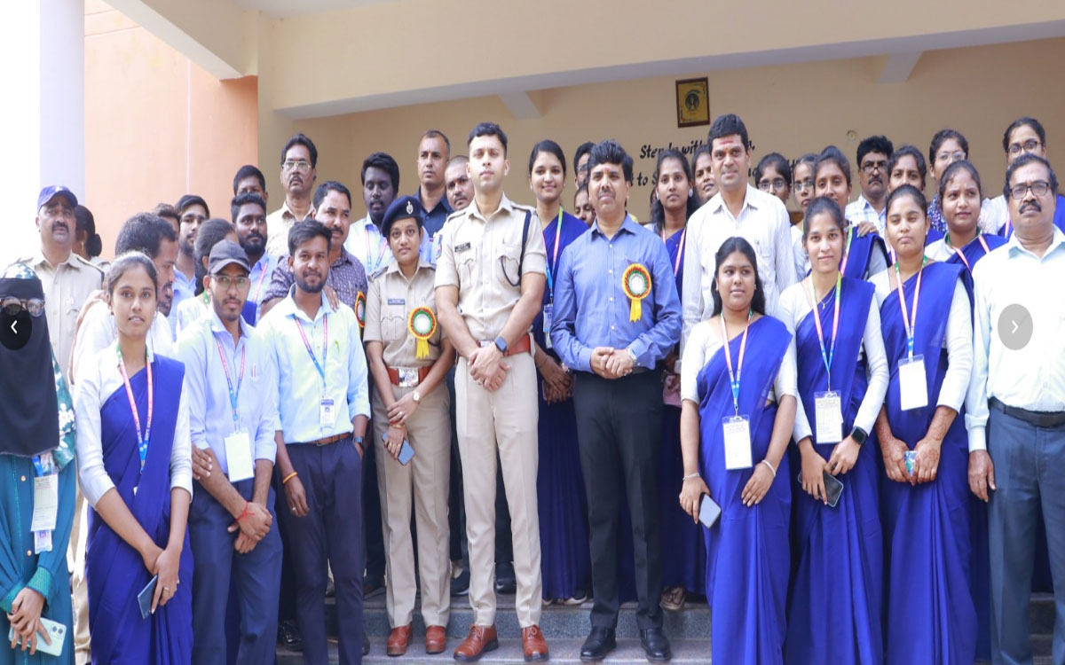 Ramagiri : సమాజ హితానికి పరిశోధనలు దోహదం చేయాలి : డీఈఓ భిక్షపతి