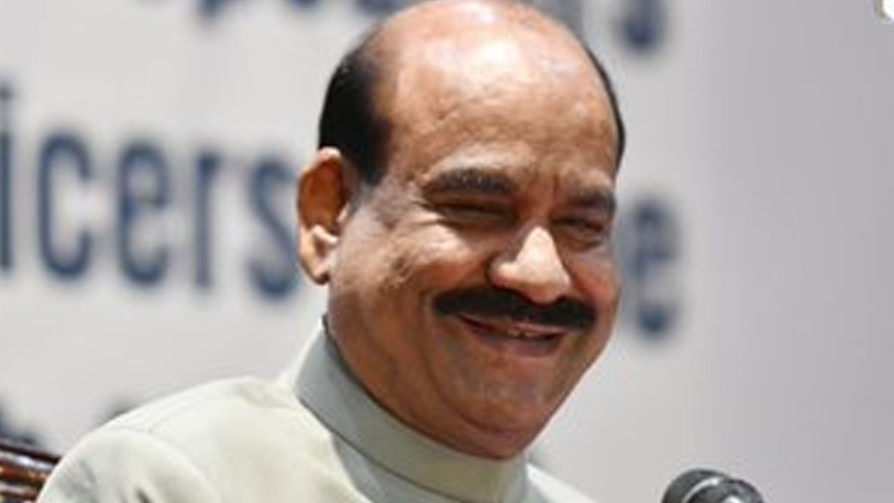 Speaker Om Birla: ఈ-సిగ‌రేట్ తాగిన వారికి క‌ఠిన శిక్ష త‌ప్ప‌దు :  లోక్‌స‌భ స్పీక‌ర్