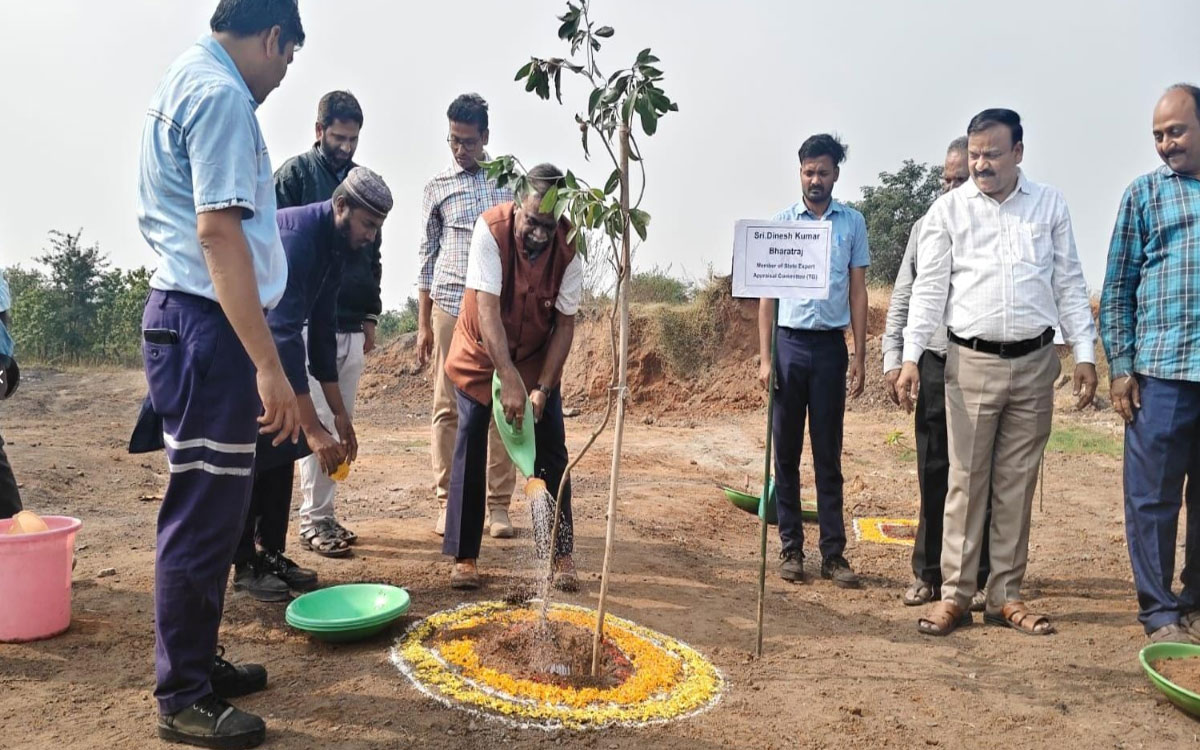 Ramavaram : కొత్తగూడెం ఏరియాను సందర్శించిన రాష్ట్ర స్థాయి నిపుణుల అప్రైజల్ కమిటీ