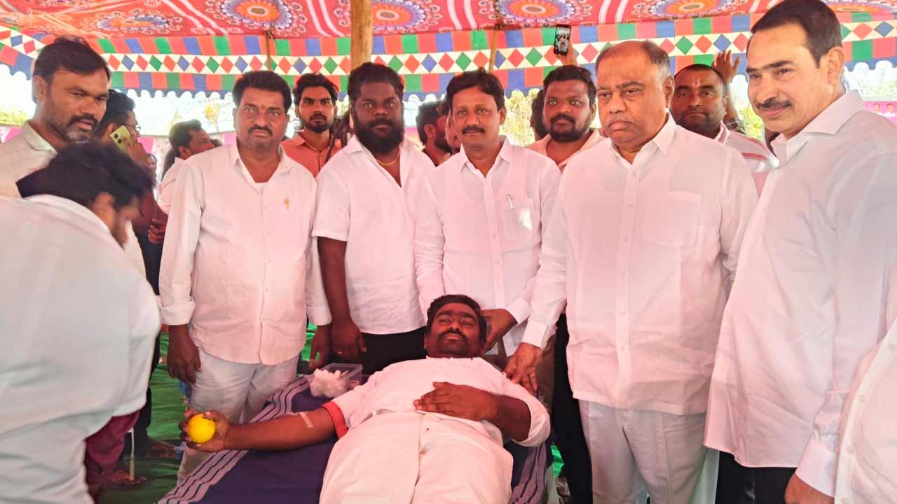 Khammam Rural | ఘనంగా మాజీ ఎమ్మెల్యే కందాల జన్మదిన వేడుకలు.. పెద్ద ఎత్తున సేవాకార్యక్రమాలు