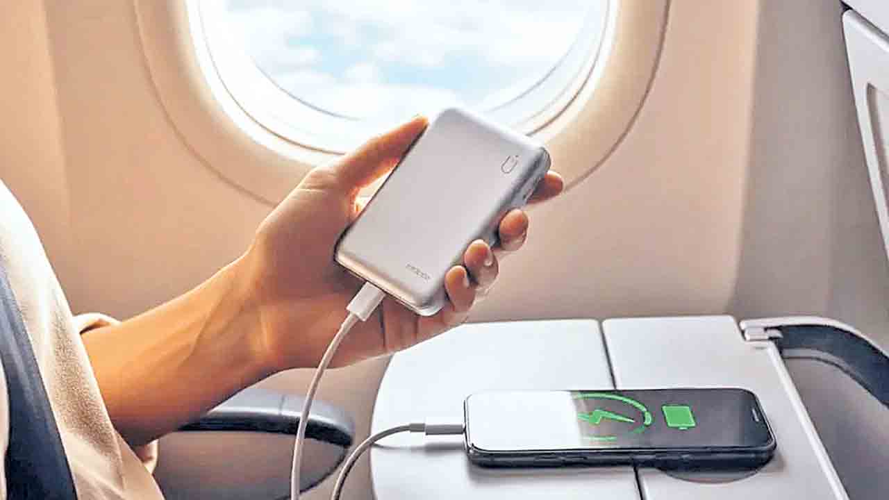 Power Bank | విమానాల్లో పవర్‌ బ్యాంక్‌లు వాడొద్దు.. డీజీసీఏ కఠిన నిబంధనలు