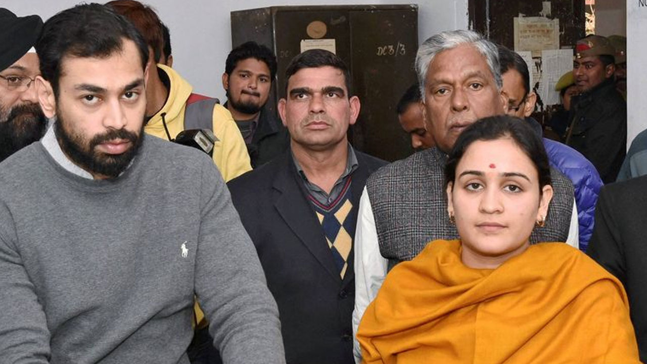 Prateek Yadav: భార్యకు విడాకులు ఇవ్వ‌నున్న ములాయం సింగ్ యాద‌వ్ కుమారుడు