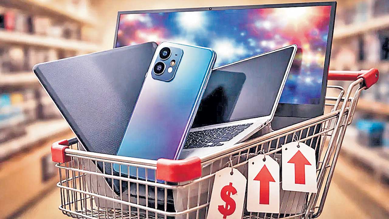 స్మార్ట్‌ఫోన్లు, టీవీలు మరింత ప్రియం!