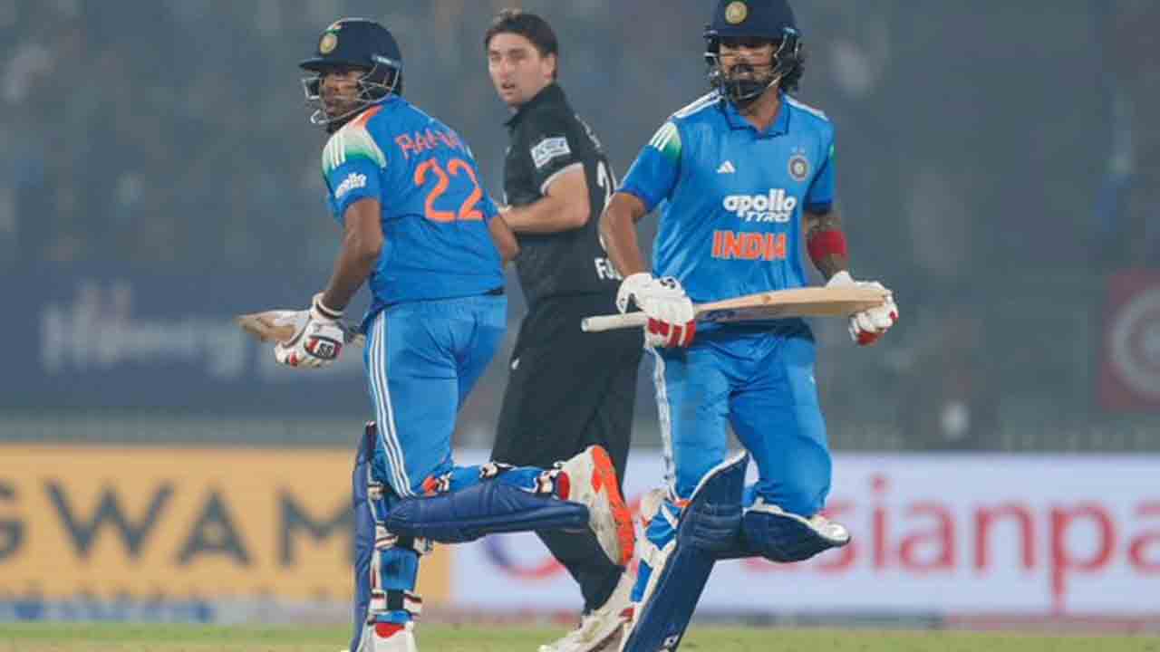 IND vs NZ | ఉత్కంఠ పోరులో కివీస్‌కు షాక్.. సిక్సర్‌తో భారత్‌ను గెలిపించిన రాహుల్..!