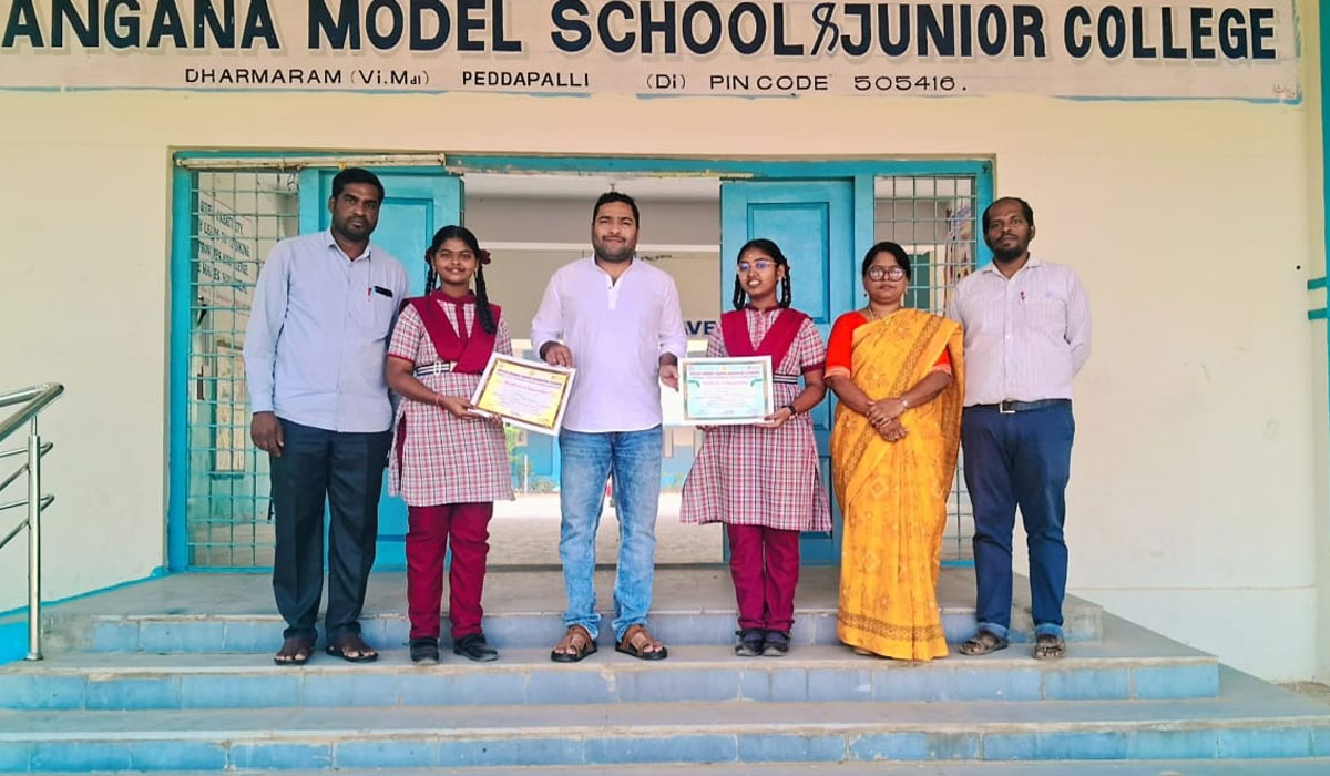 Dharmaram | రాష్ట్రస్థాయి ఇంగ్లీష్ ఒలంపియాడ్ పోటీలకు ధర్మారం మోడల్ స్కూల్‌ విద్యార్థుల ఎంపిక