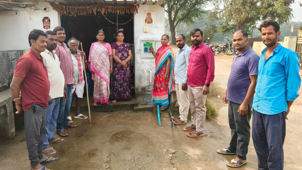 Siricilla Rural | ప్రతి ఇంటికి రూ.5కే మినరల్ వాటర్..!  ఎన్నికల హామీలు అమలు చేస్తున్న సర్పంచ్ జ్యోతి