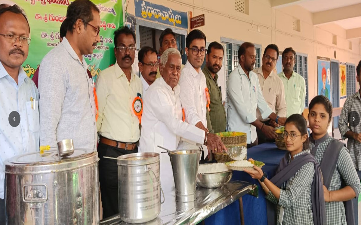 Suryapet : విద్యార్థులు పోటీతత్వం అలవర్చుకోవాలి : సర్పంచ్ గుంటకండ్ల రామచంద్రారెడ్డి