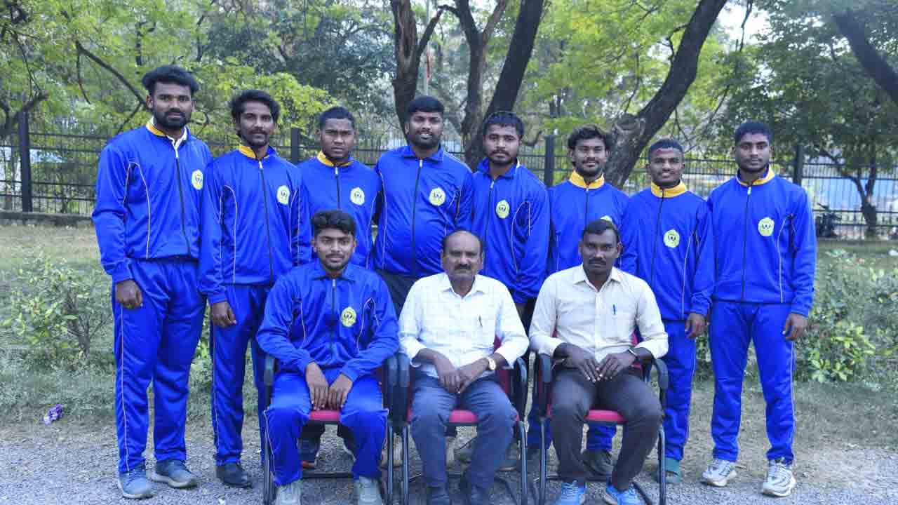 Wrestling Tournament | ఆలిండియా యూనివర్సిటీ రెజ్లింగ్‌ టోర్నమెంట్‌కు కేయూ జట్టు