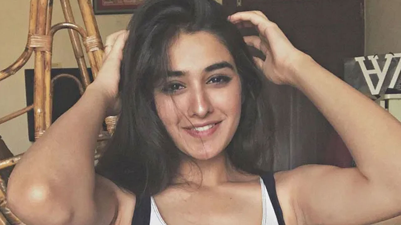 Sakshi Vaidya | ఉస్తాద్ భగత్ సింగ్ మూవీ ఆఫ‌ర్ .. తప్పుకున్న విషయం పై క్లారిటీ ఇచ్చిన సాక్షి వైద్య