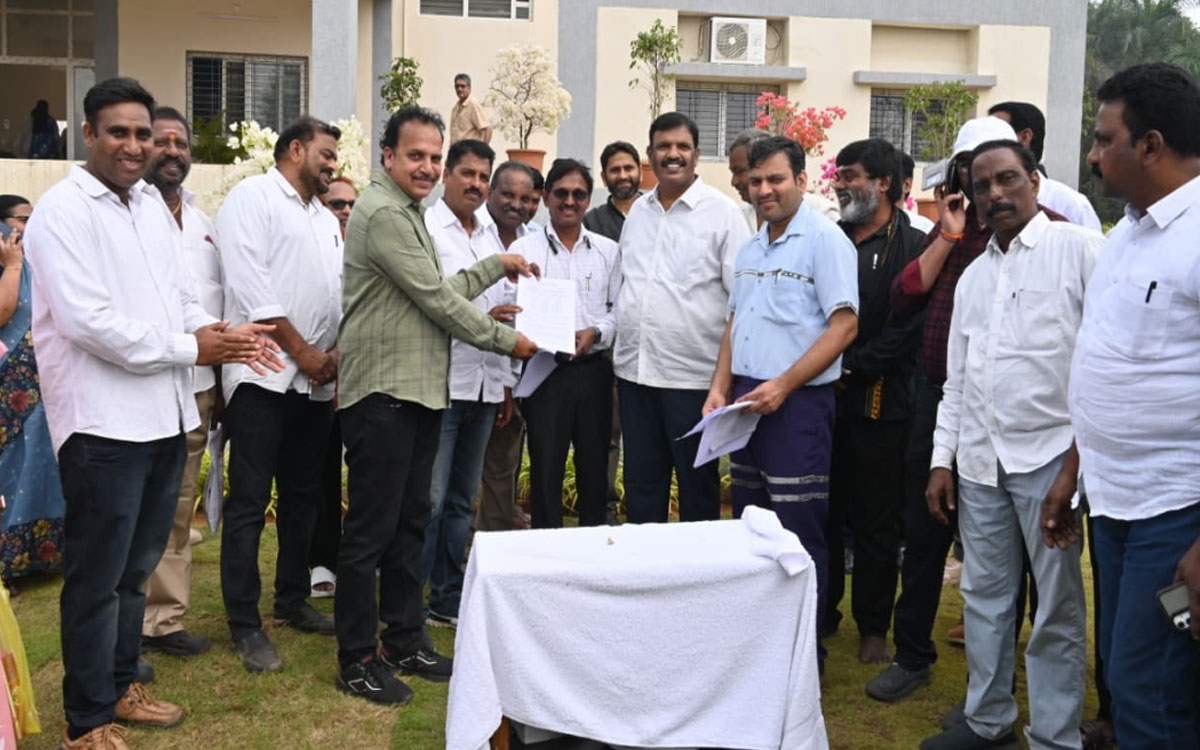 Ramavaram : బొగ్గు ఉత్పత్తి, రవాణా ల‌క్ష్యాన్ని అధిగ‌మిస్తాం : జీఎం ఎం.శాలెం రాజు