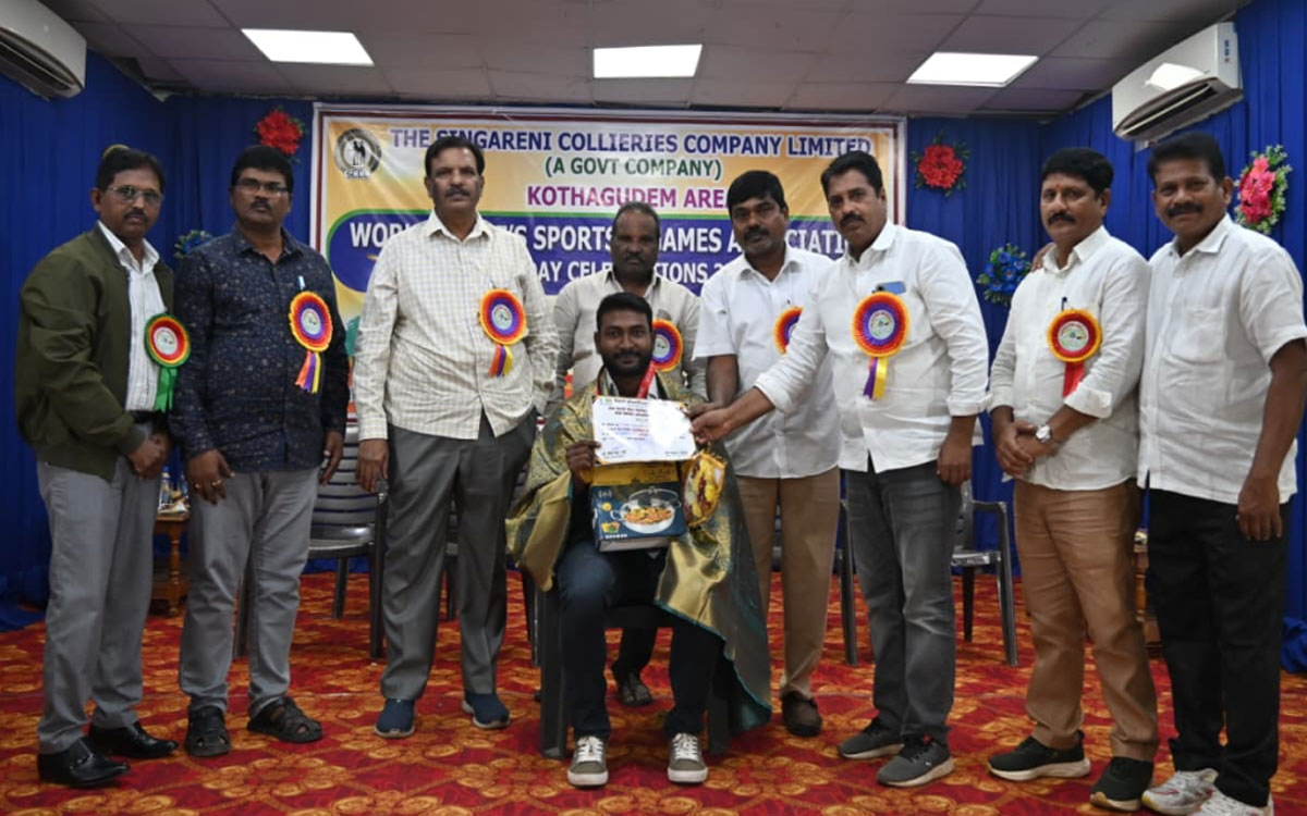 Rudrampur : కార్మికుల్లో టీమ్ స్పిరిట్ పెంపున‌కు క్రీడలు దోహ‌దం : జీఎం శాలెం రాజు