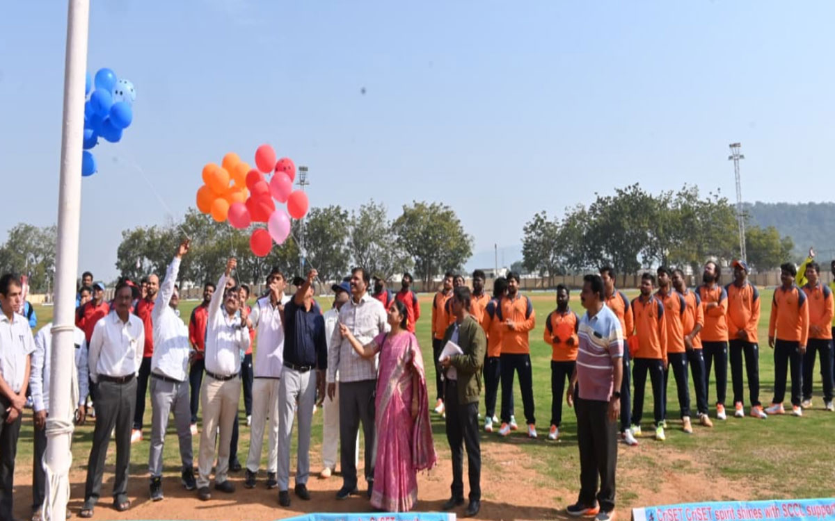 Ramavaram : కొత్తగూడెంలో సింగరేణి ఇంటర్ రీజినల్ ఎగ్జిక్యూటివ్ క్రికెట్ టోర్నమెంట్ ప్రారంభం