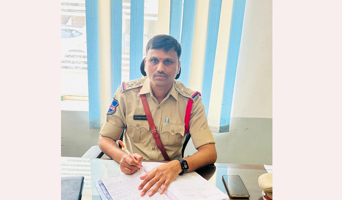 Strict action | చైనా మాంజా విక్రయిస్తే కఠిన చర్యలు.. గంగాధర ఎస్సై వంశీకృష్ణ