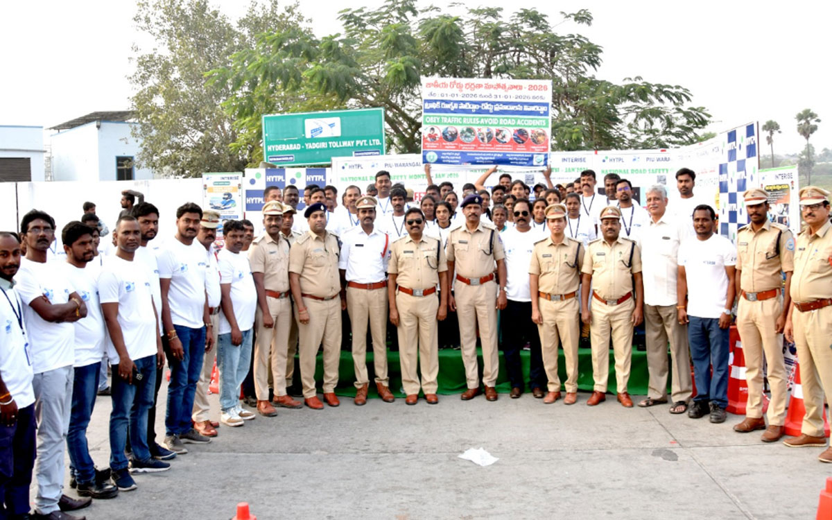 Bibinagar : ‘రోడ్డు భద్రతపై సమాజాన్ని జాగృతం చేయాలి’