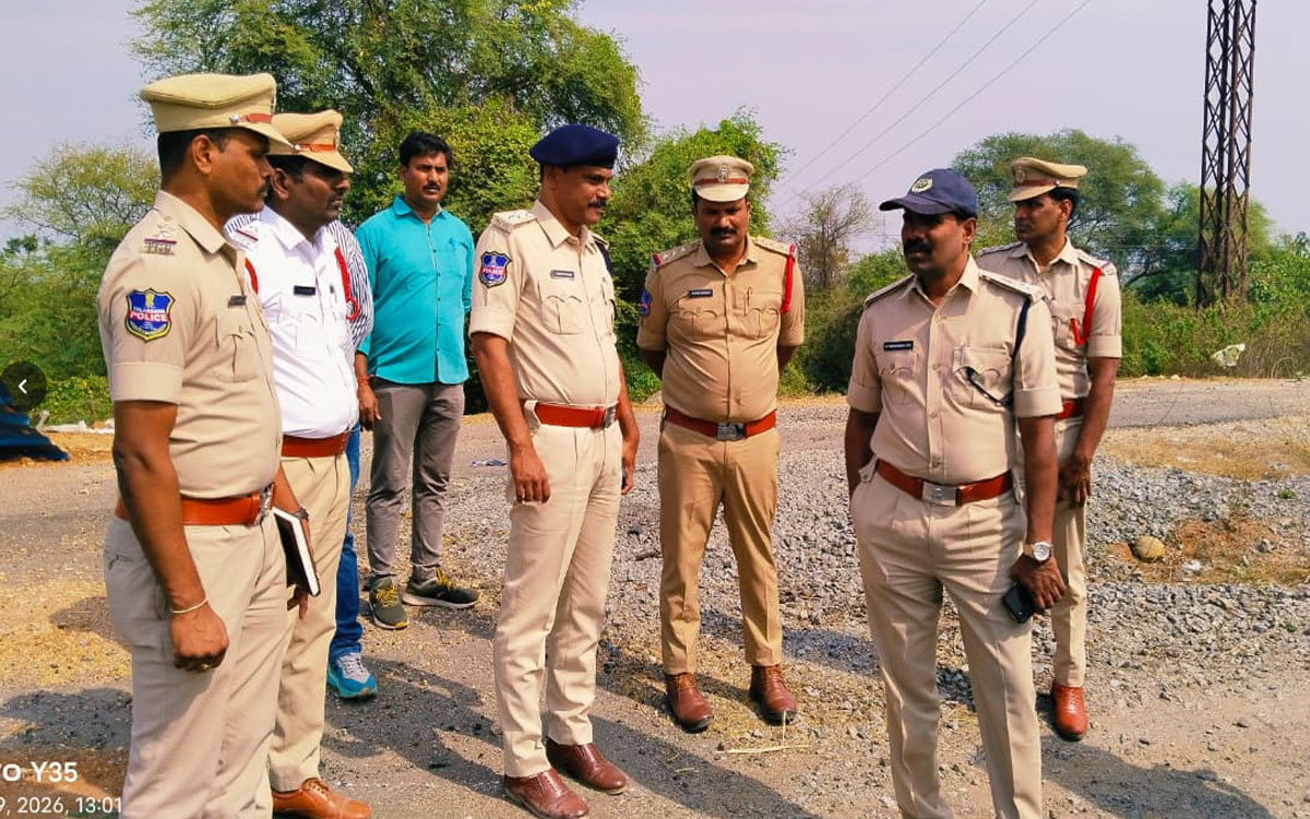 Kodada : పండుగ ప్రయాణం కావొద్దు విషాదం : ఎస్పీ నరసింహ