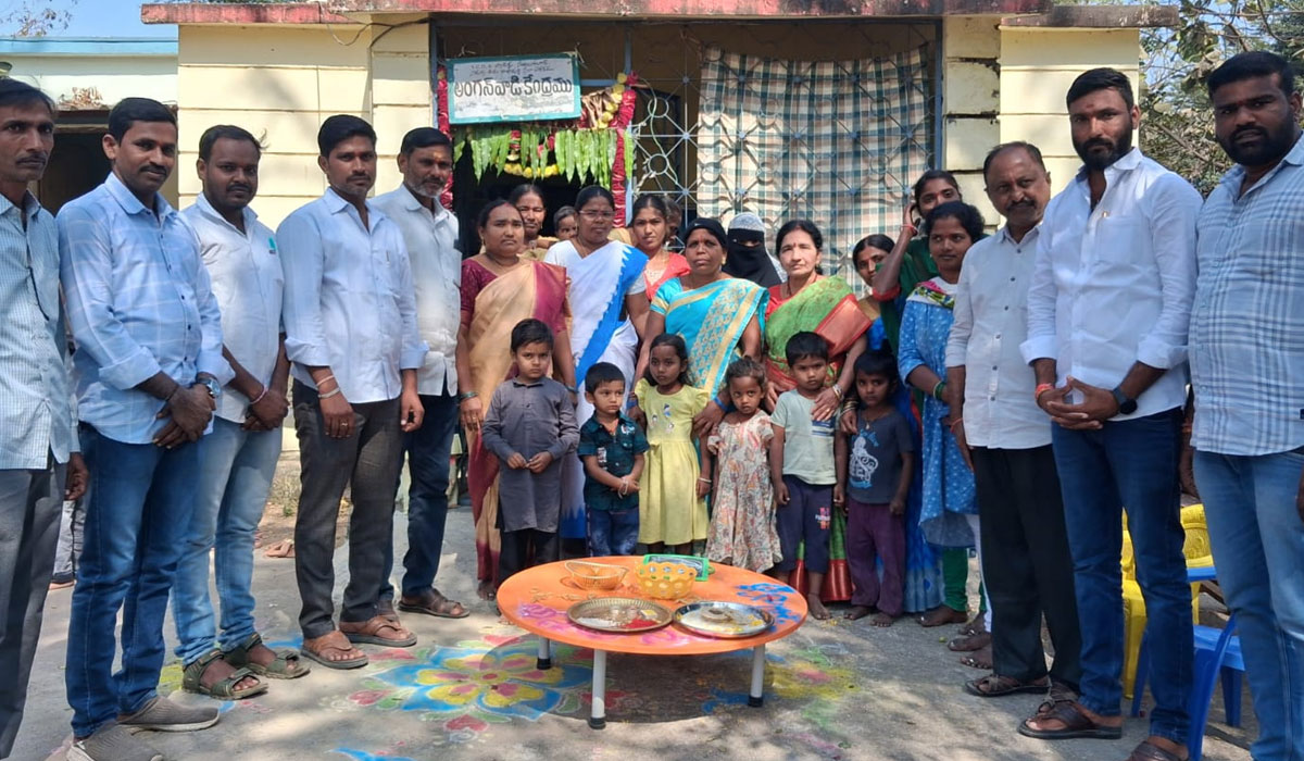 Sultanabad | గట్టెపల్లిలో సామూహిక అక్షరాభ్యాసం… పాల్గొన్న ప్రజాప్రతినిధులు