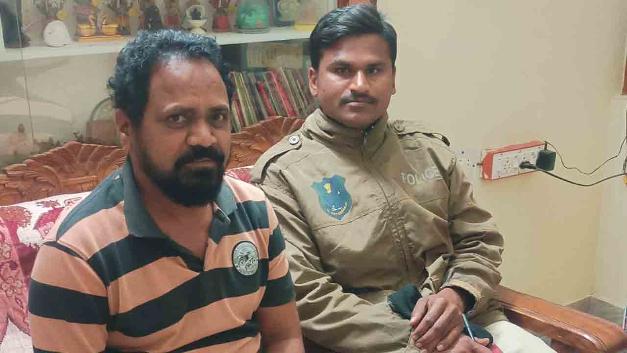 TPTF leaders | రిటైర్డ్‌ ఉపాధ్యాయులు, ఉద్యోగుల అక్రమ అరెస్టులను ఖండిస్తున్నాం: టీపీటీఎఫ్‌