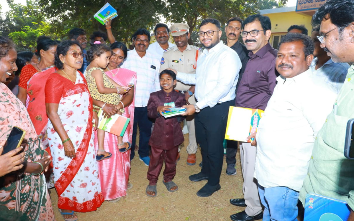 Huzurnagar : ‘అగ్రి వ‌ర్సిటీకి భూములిచ్చిన రైతుల‌కు అన్ని విధాల న్యాయం’