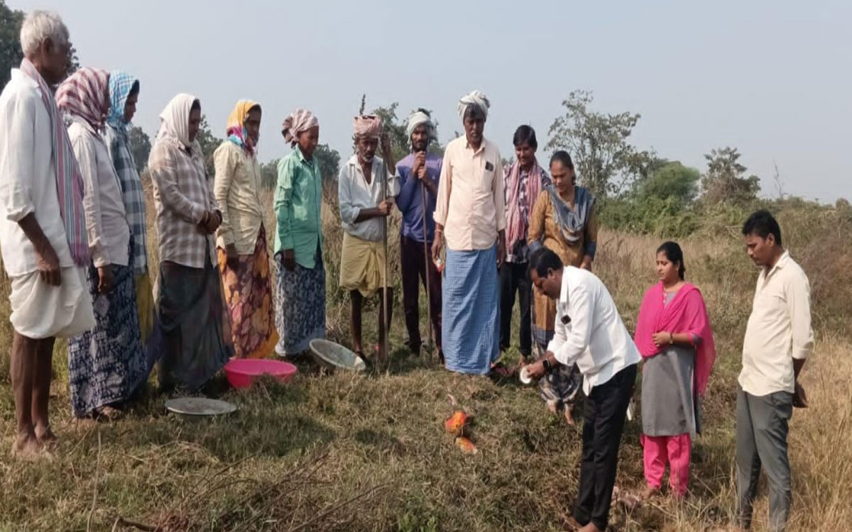 Tekulapalli : ‘ఉపాధి ప‌నుల‌ను పార‌ద‌ర్శ‌కంగా చేప‌ట్టాలి’