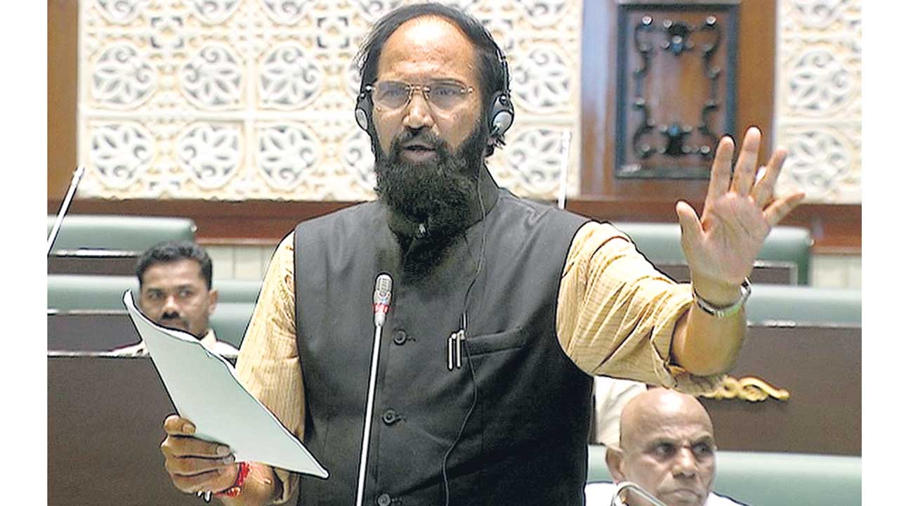 అబద్ధాల పీపీటీ!