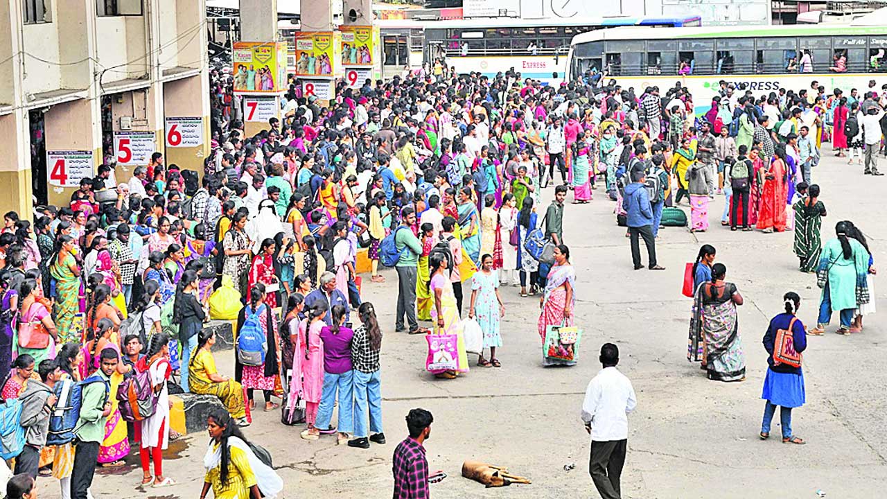 ఆర్టీసీకి సంక్రాంతి రద్దీ