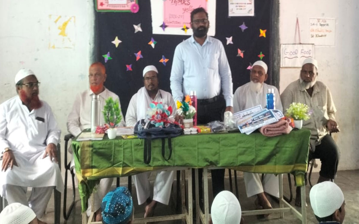 Yellandu : మైనారిటీ గురుకుల పాఠశాల‌లో ప్ర‌వేశాల‌కు ద‌ర‌ఖాస్తులు