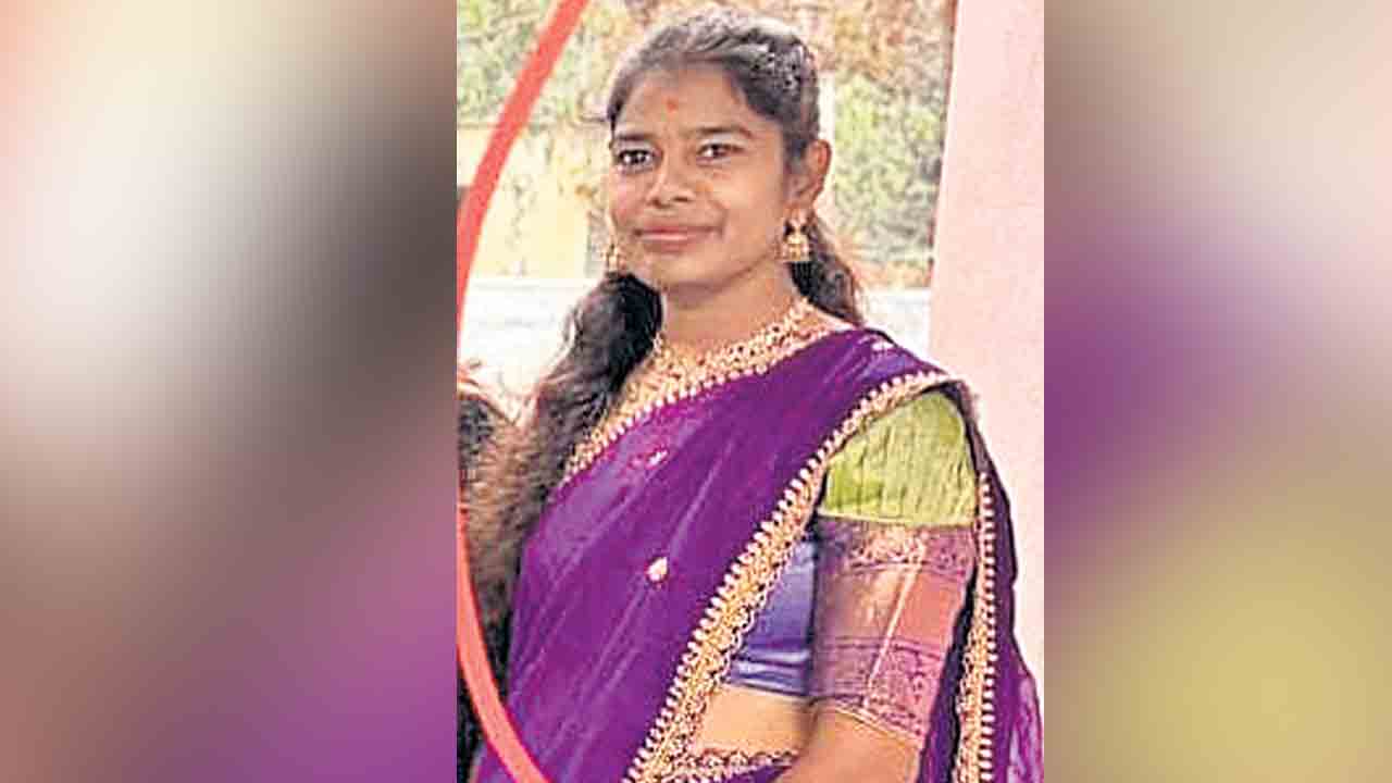 భూతగాదాల్లో న్యాయవాది దారుణ హత్య