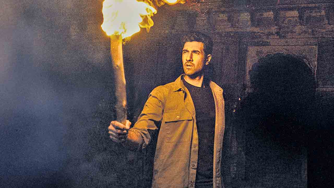 కామెడీ, సస్పెన్స్‌ థ్రిల్లర్‌ రాకాస