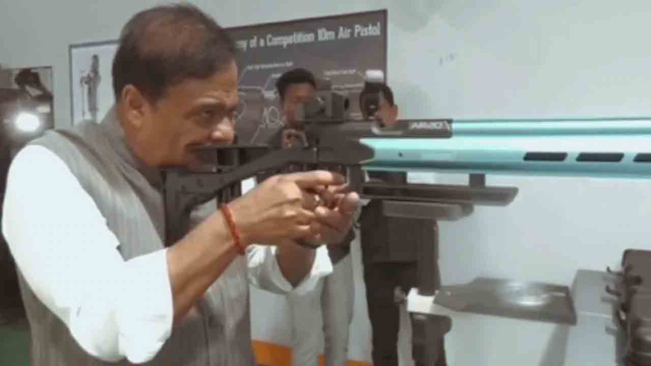 ముస్లింలను షూట్‌ చేస్తున్నట్టుగా అస్సాం సీఎం వీడియో