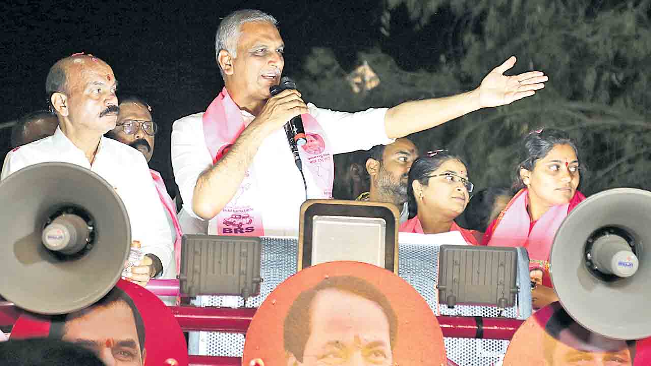 రేవంత్‌ నకిలీ.. కేసీఆర్‌ అస్లీ.. నువ్వు డూప్లికేట్‌ సీఎం అని ప్రజలకు అర్థమైంది