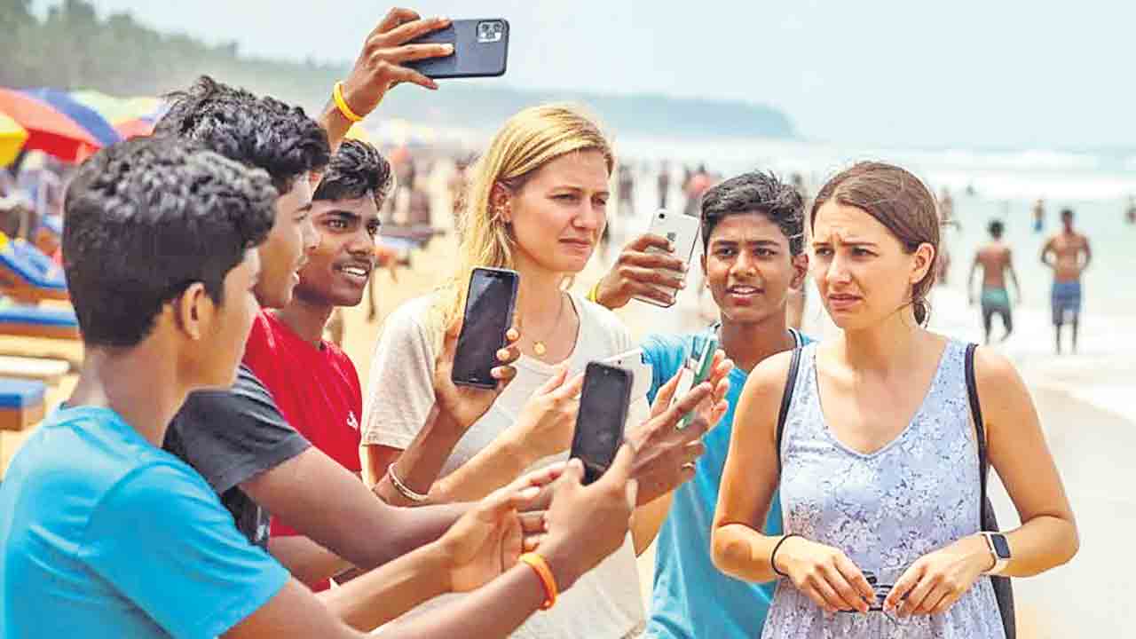 గోవాలో సమ్మతి లేకుండా ఫొటోలు తీస్తే అరెస్టే!