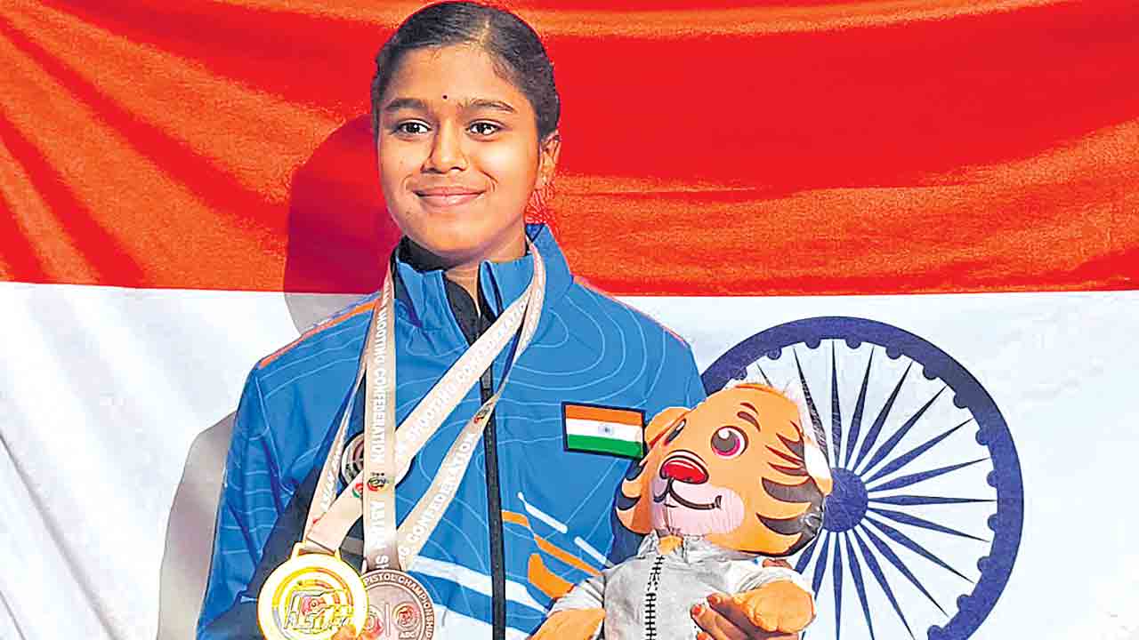 ధవళిక దేవికి కాంస్యం.. సత్తాచాటిన తెలంగాణ షూటర్‌