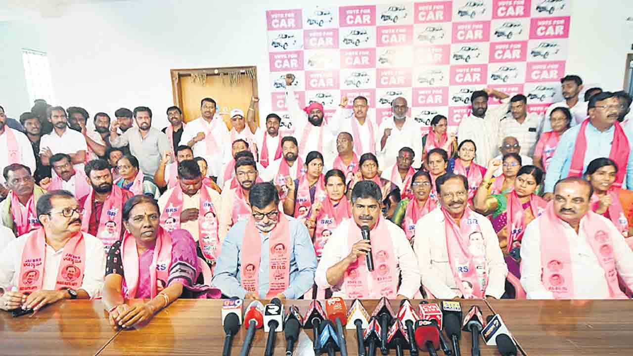 సిరిసిల్ల గడ్డ.. కేటీఆర్‌ అడ్డా.. అభివృద్ధి ప్రదాతకు అండగా కార్మిక క్షేత్రం