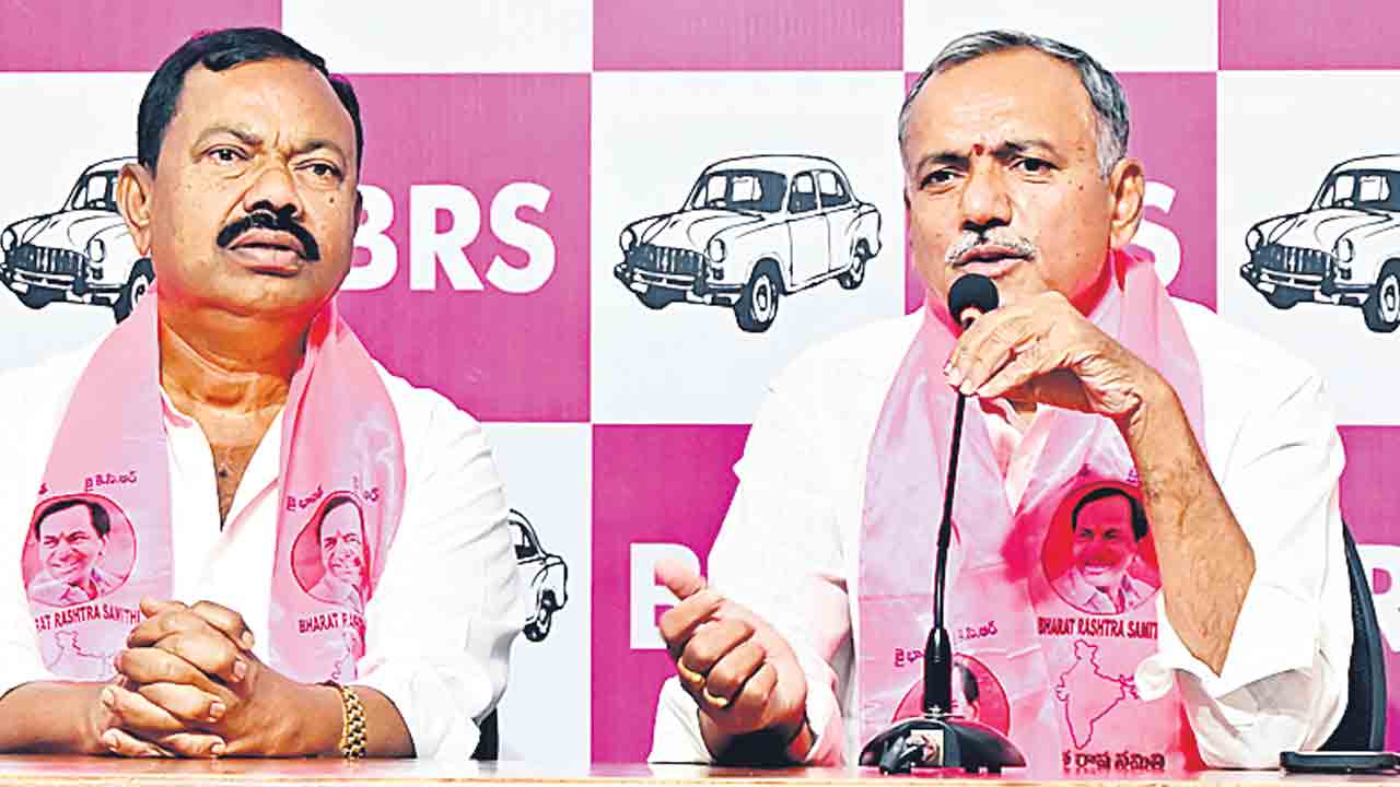 తెలంగాణలో రేవంత్‌రెడ్డి రాజ్యాంగం.. కాంగ్రెస్‌ పాలనలో ప్రజాస్వామ్యం ఖూనీ