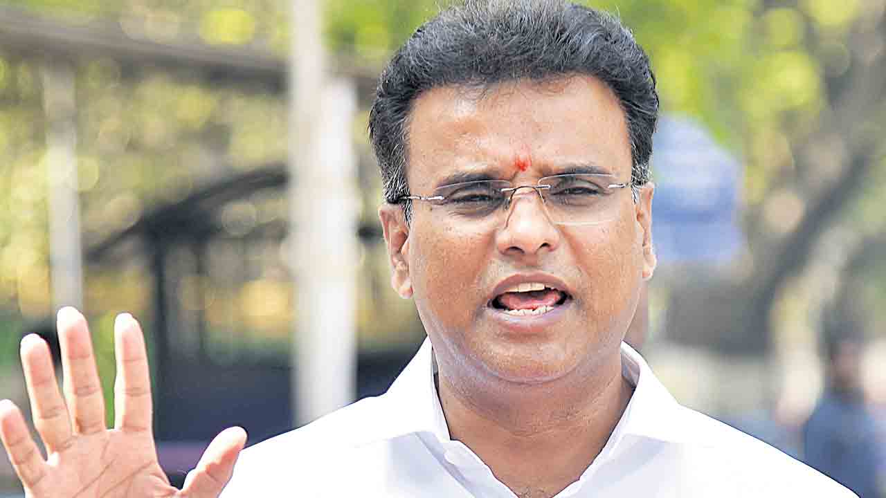 స్పీకర్‌ అన్యాయం చేస్తే మళ్లీ కోర్టుకెళ్తం… పార్టీ ఫిరాయించిన ఎమ్మెల్యేలు డిస్‌క్వాలిఫై కావడం ఖాయం