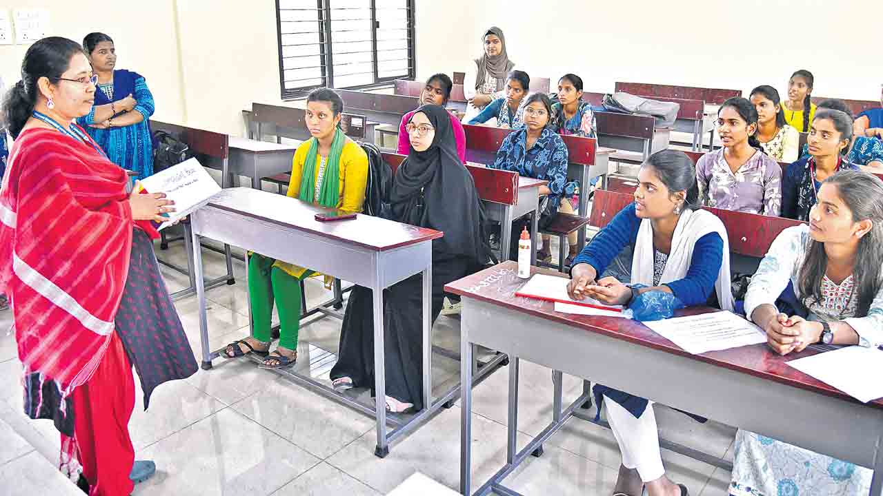 వచ్చేస్తున్నారు.. గర్ల్ బాస్‌లు