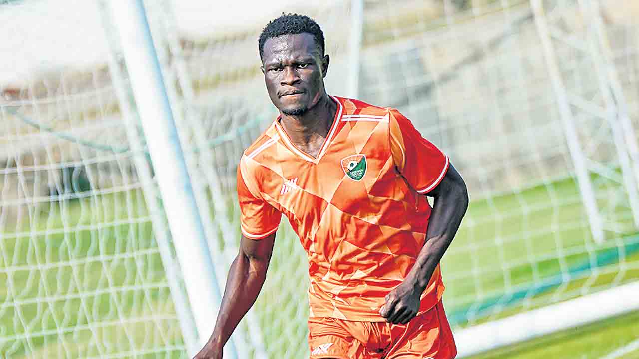 శ్రీనిధిలోకి టోగో ప్లేయర్‌